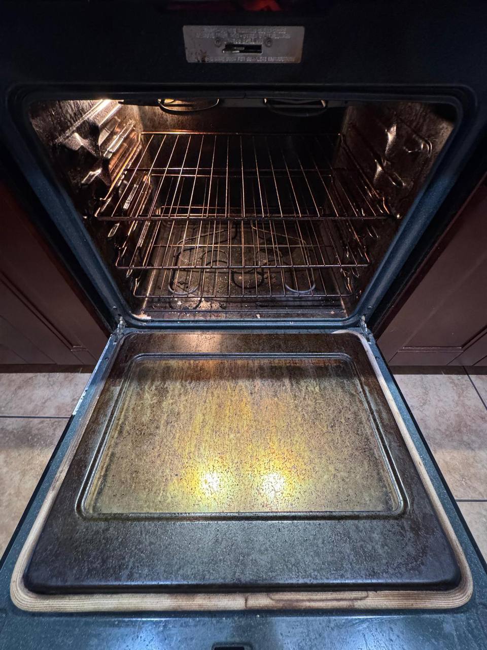 Oven interior · Deep clean — before cleaning